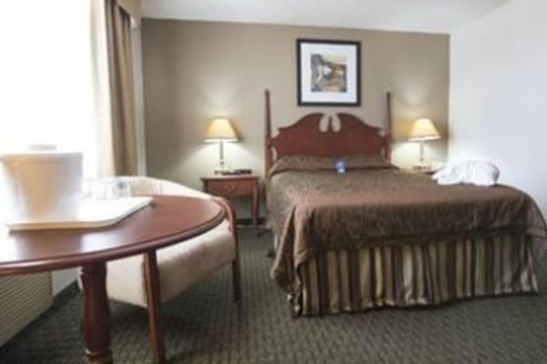 AIRLANE HOTEL AND CONFERENCE CENTRE (Thunder Bay)